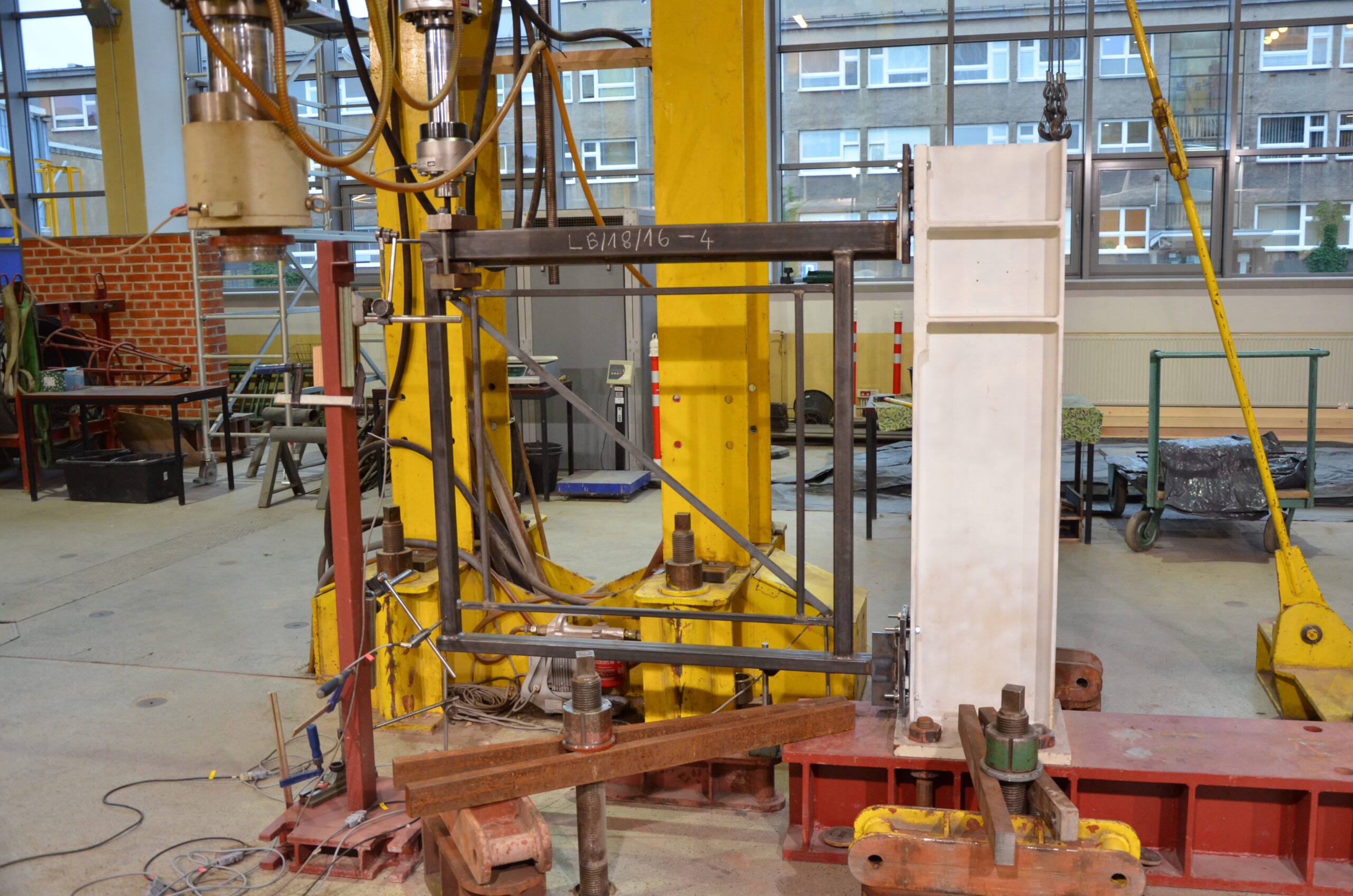 Technologia produkcji prefabrykowanych balkonów oraz loggii - Dzień Wynalazków Technologia produkcji prefabrykowanych balkonów oraz loggii - obrazek 3